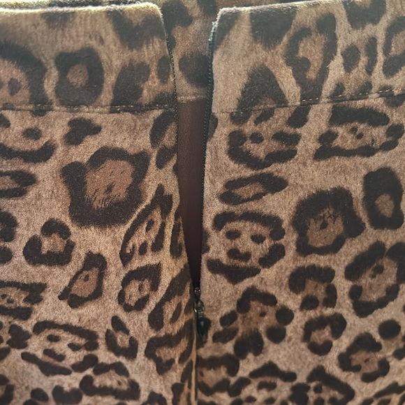Superdown brand trending leopard Print Skirt - Picture 3 of 6